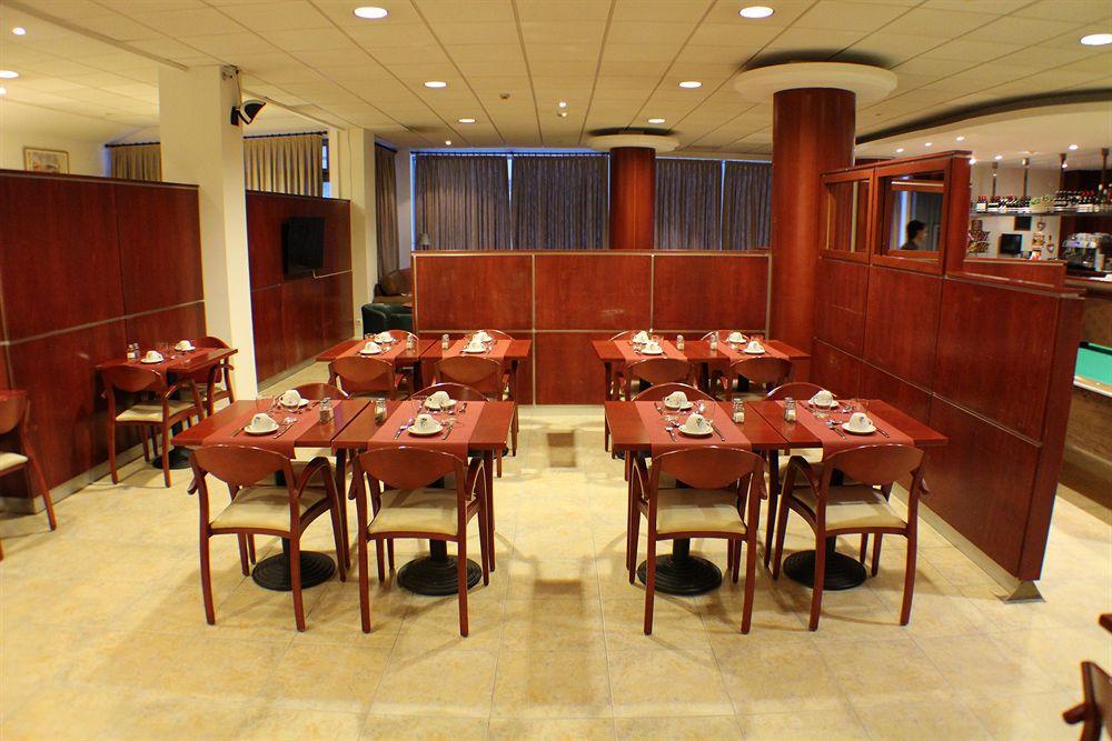 Hotel Cubil Pas De La Casa Bagian luar foto
