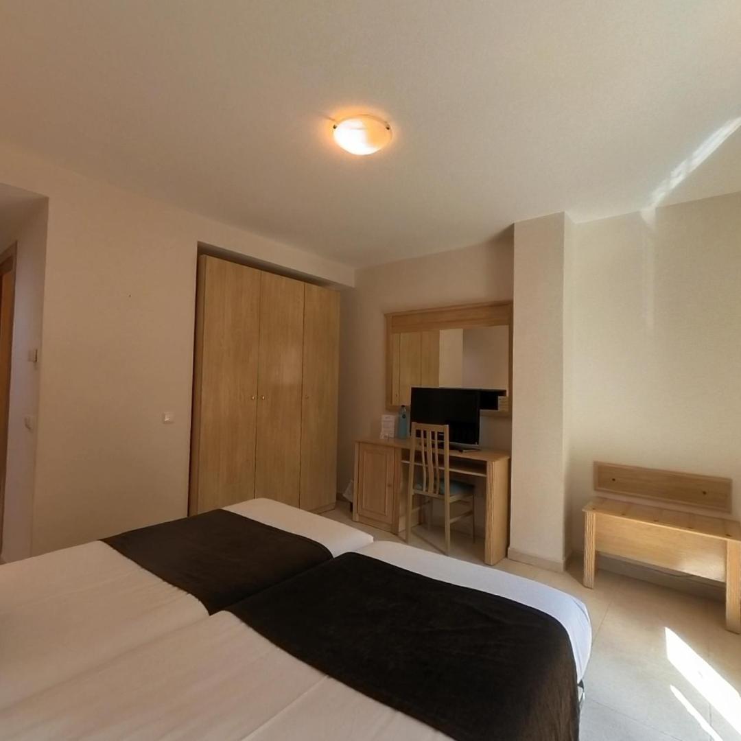 Hotel Cubil Pas De La Casa Bagian luar foto