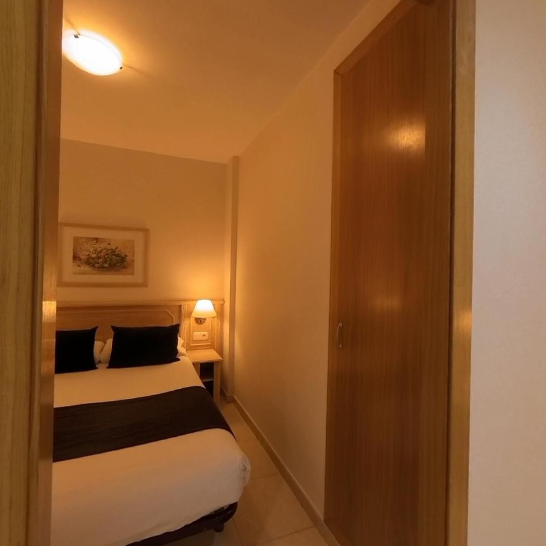 Hotel Cubil Pas De La Casa Bagian luar foto