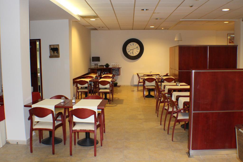 Hotel Cubil Pas De La Casa Bagian luar foto